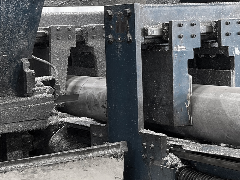 Precise numerical control cutting